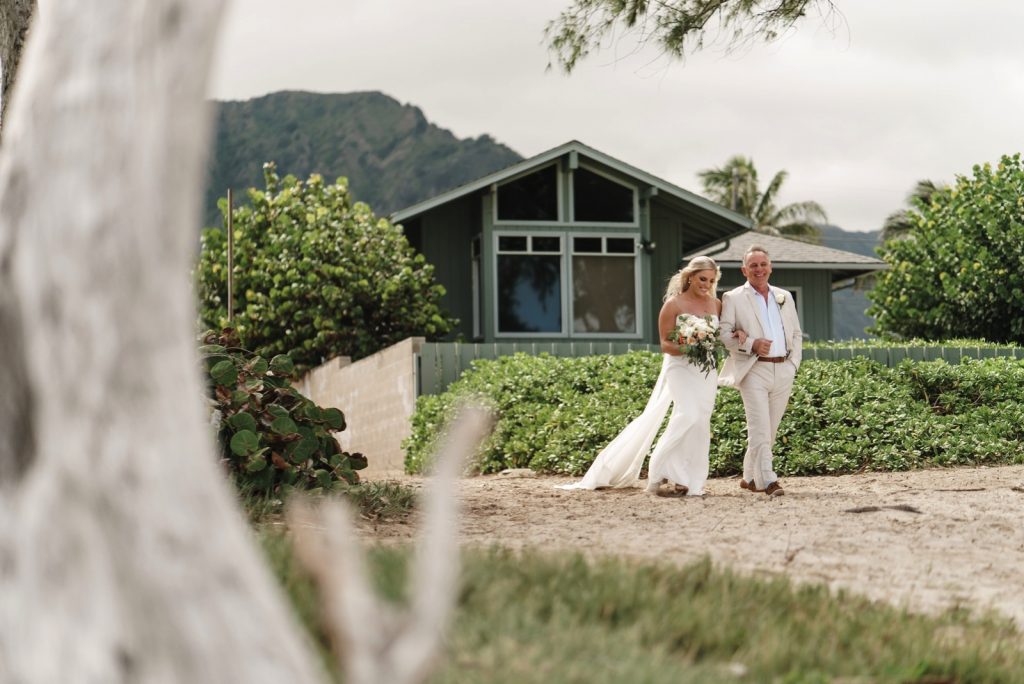 Waimanalo Beach huts Wedding